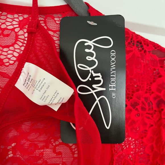 Red Lace Robe Set - Picture 3 of 4